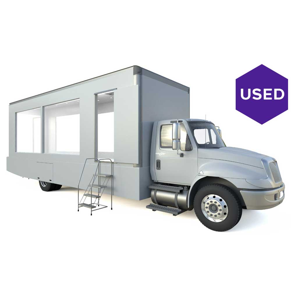 Lime-Media-Used-2011-International-24-ft-Glass-Truck-4300